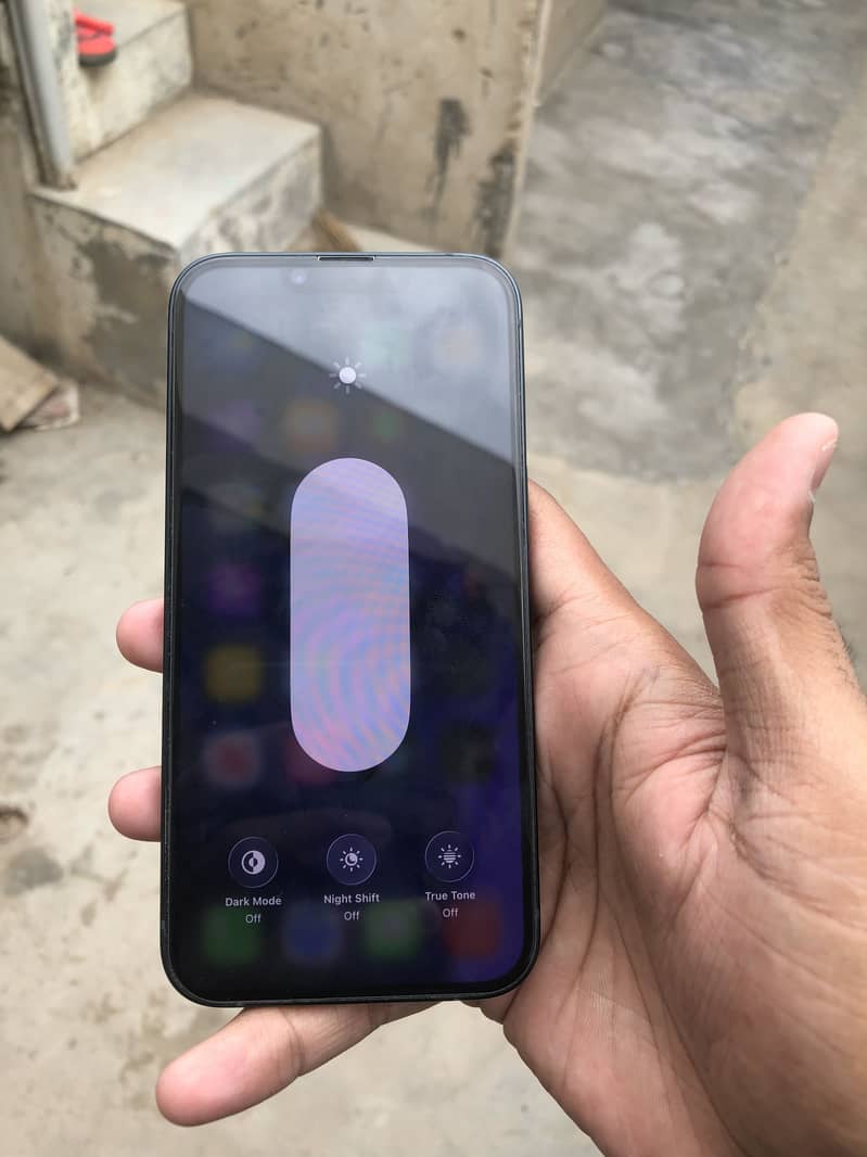 iPhone 14 jv 4