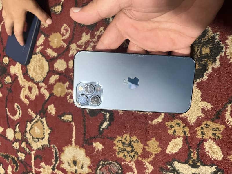Apple iPhone 12 Pro 3