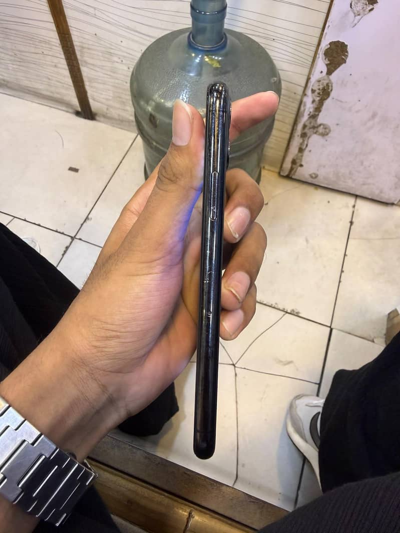 Apple iPhone 11 Pro pta approved 1