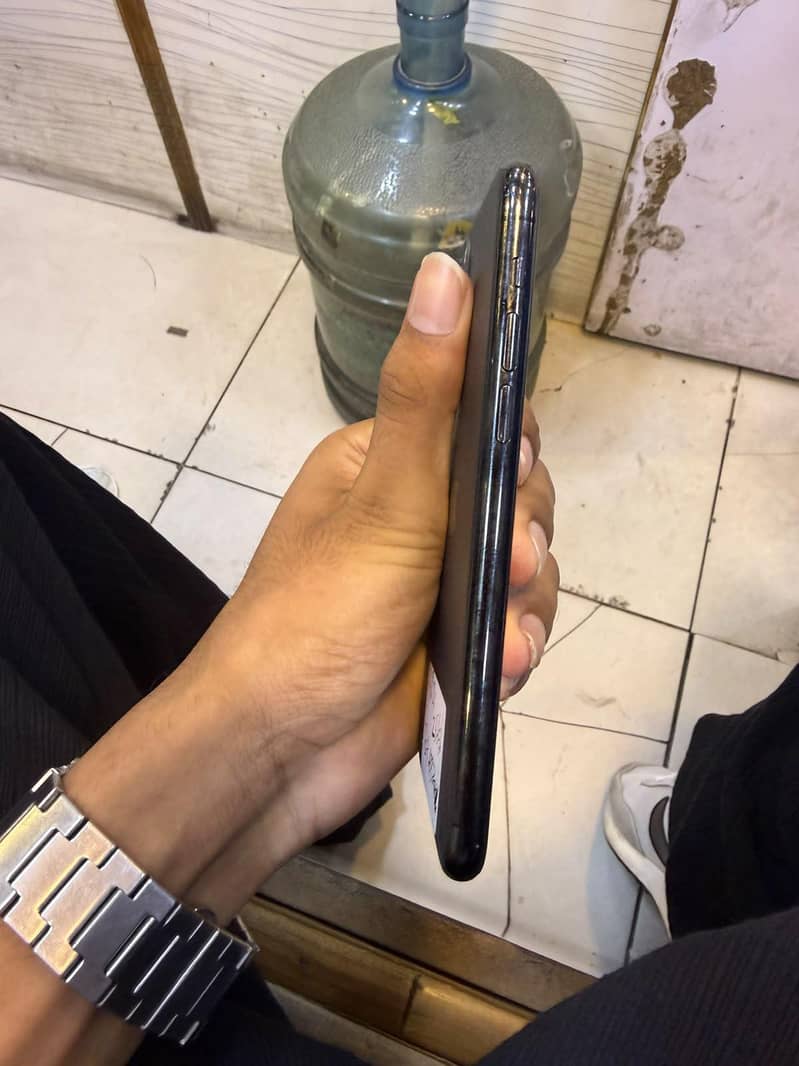 Apple iPhone 11 Pro pta approved 6