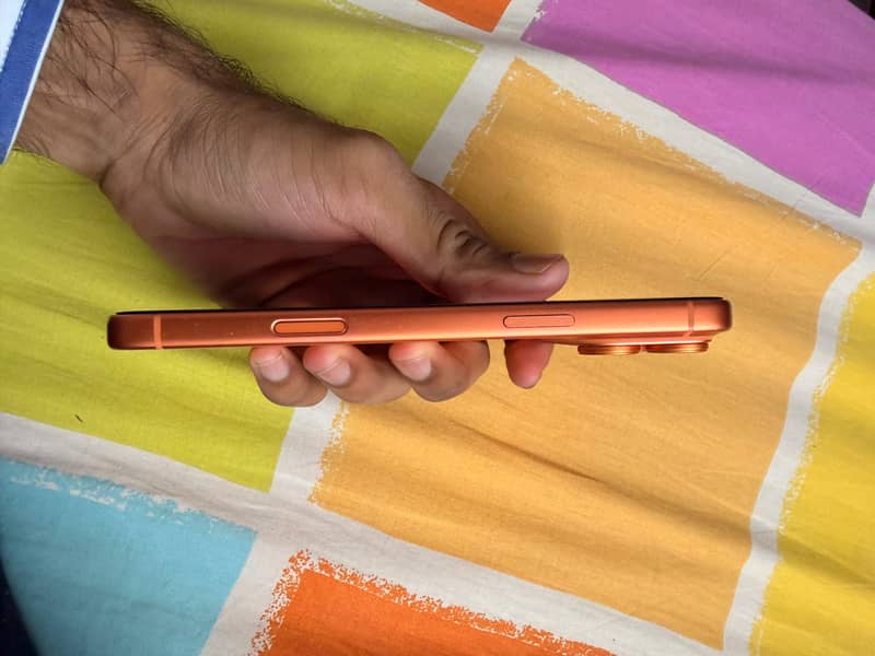 Apple iPhone 17 Pro Max 5