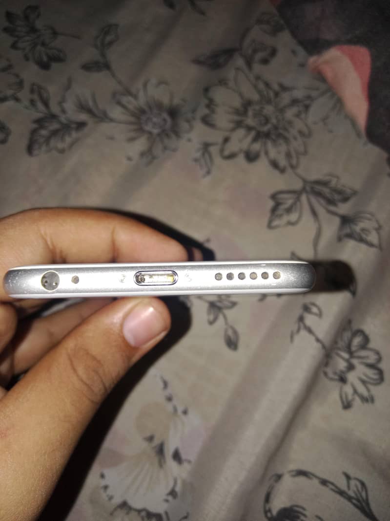 Apple iPhone 6 2