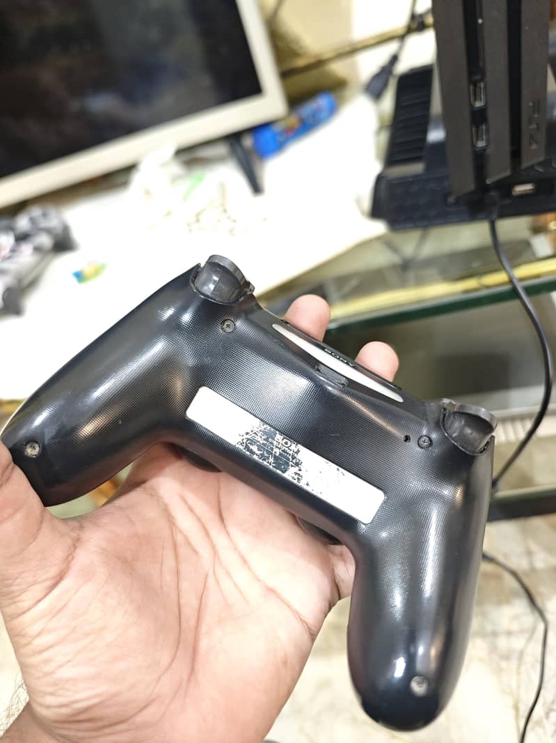 PS4 Pro 1TB 5