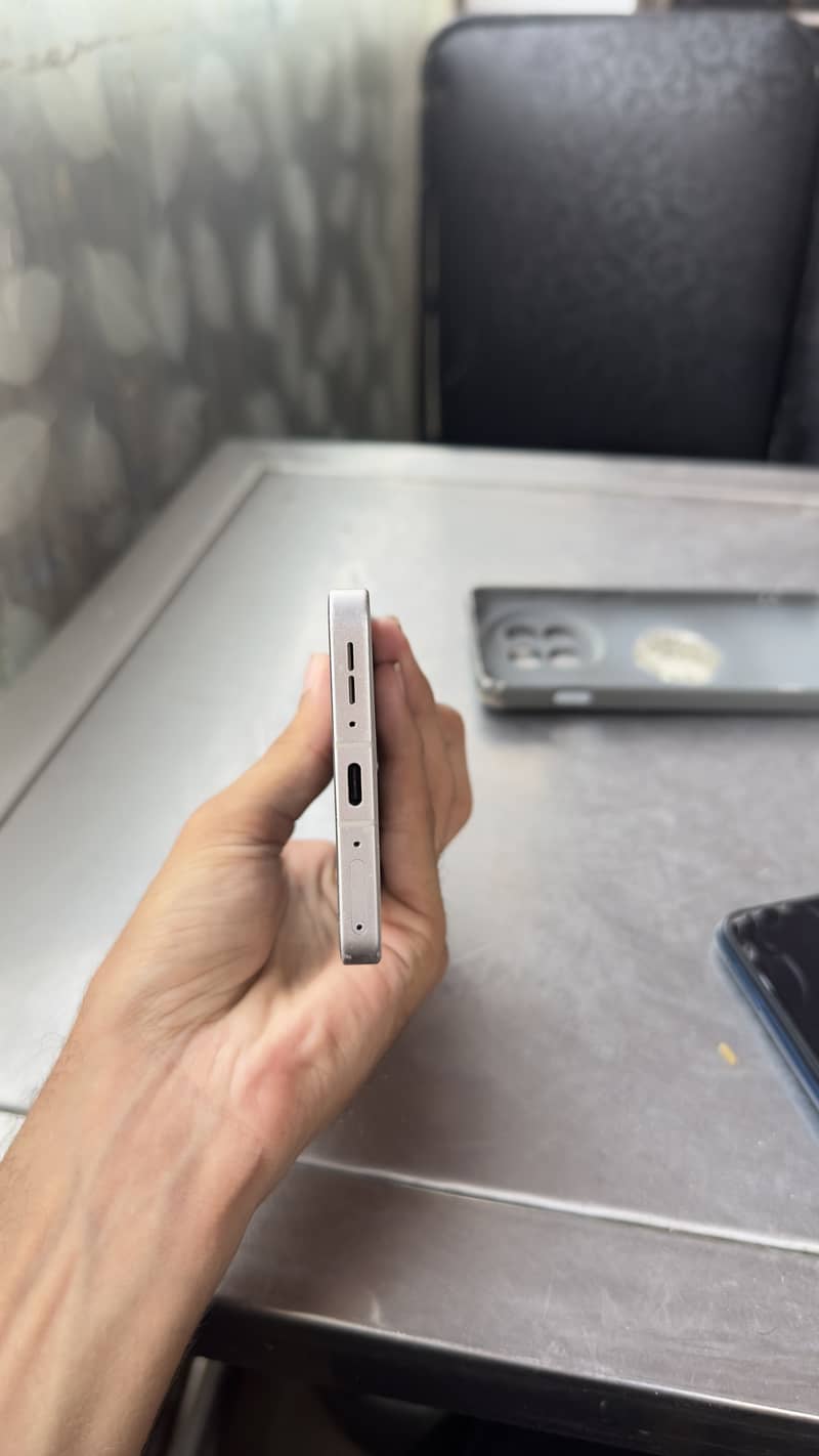 One Plus 13R 4