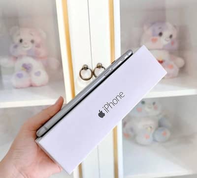 Apple iPhone 6 Plus128 GB with box