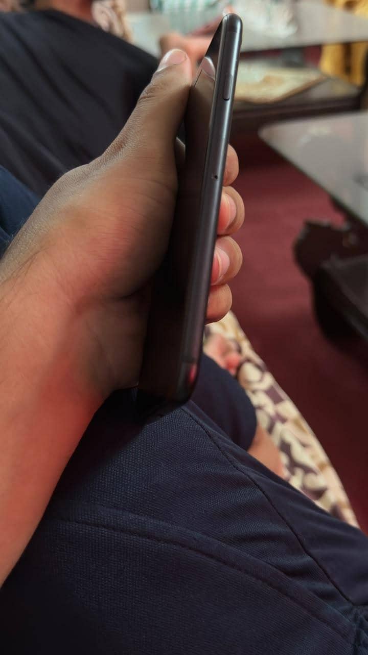 Apple iPhone 7 1