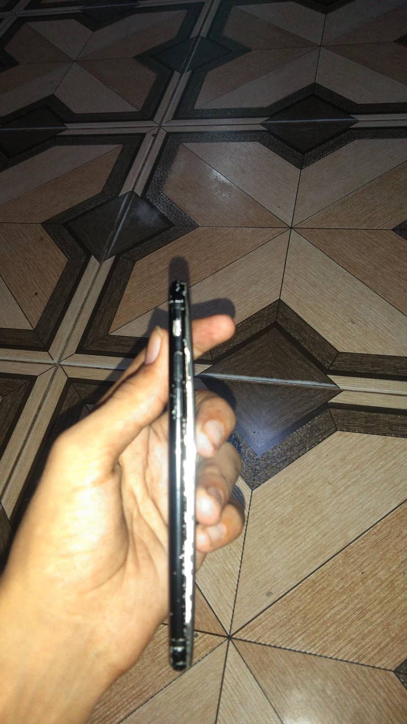 Apple iPhone 7 4