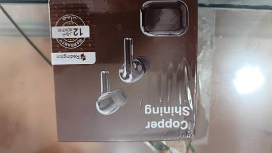 Reddington Airpods copper shining. .
