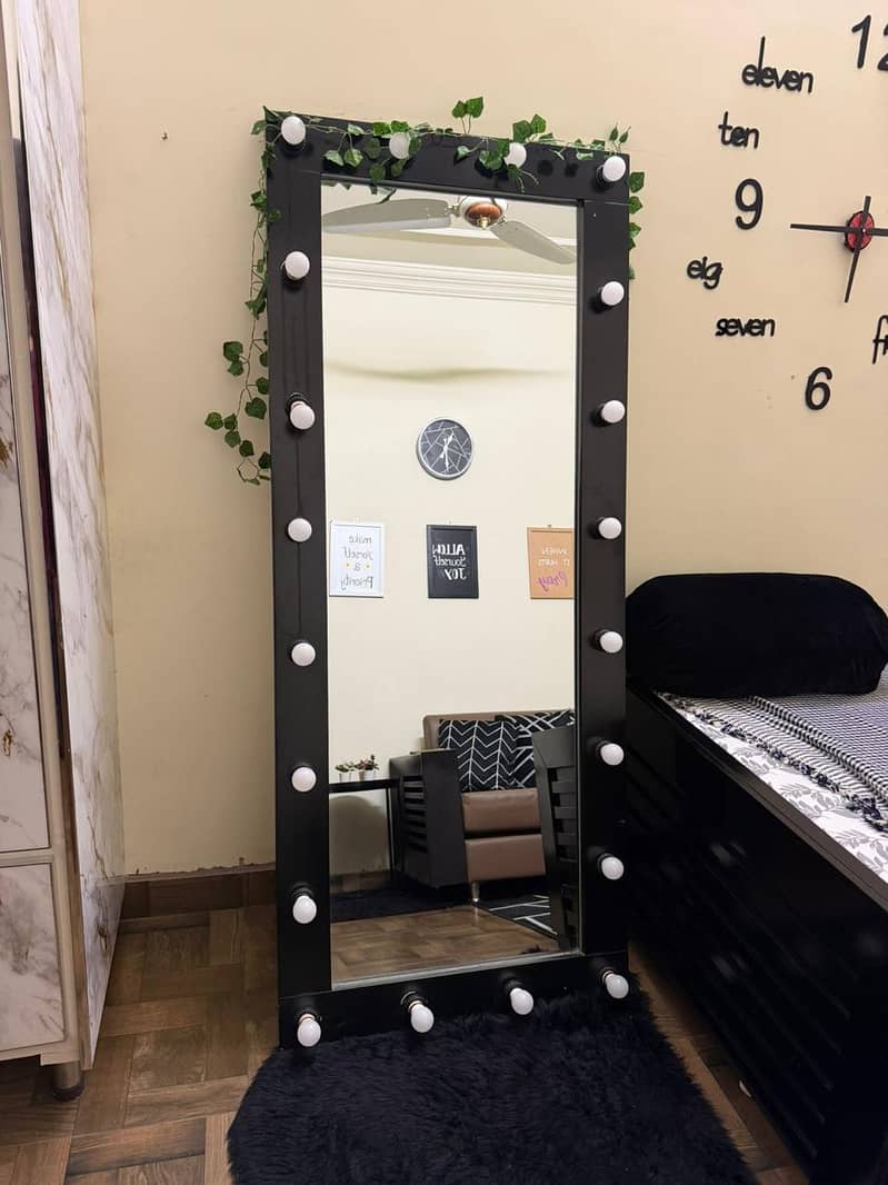 mirror 0