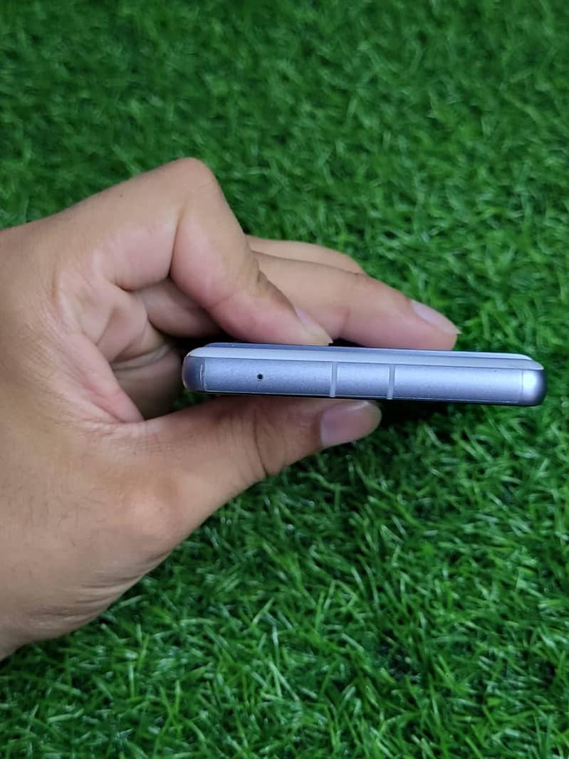 Google Pixel 7a 4
