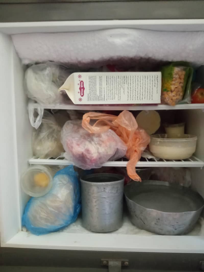 Refrigerator 1