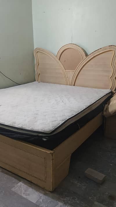 king size bed