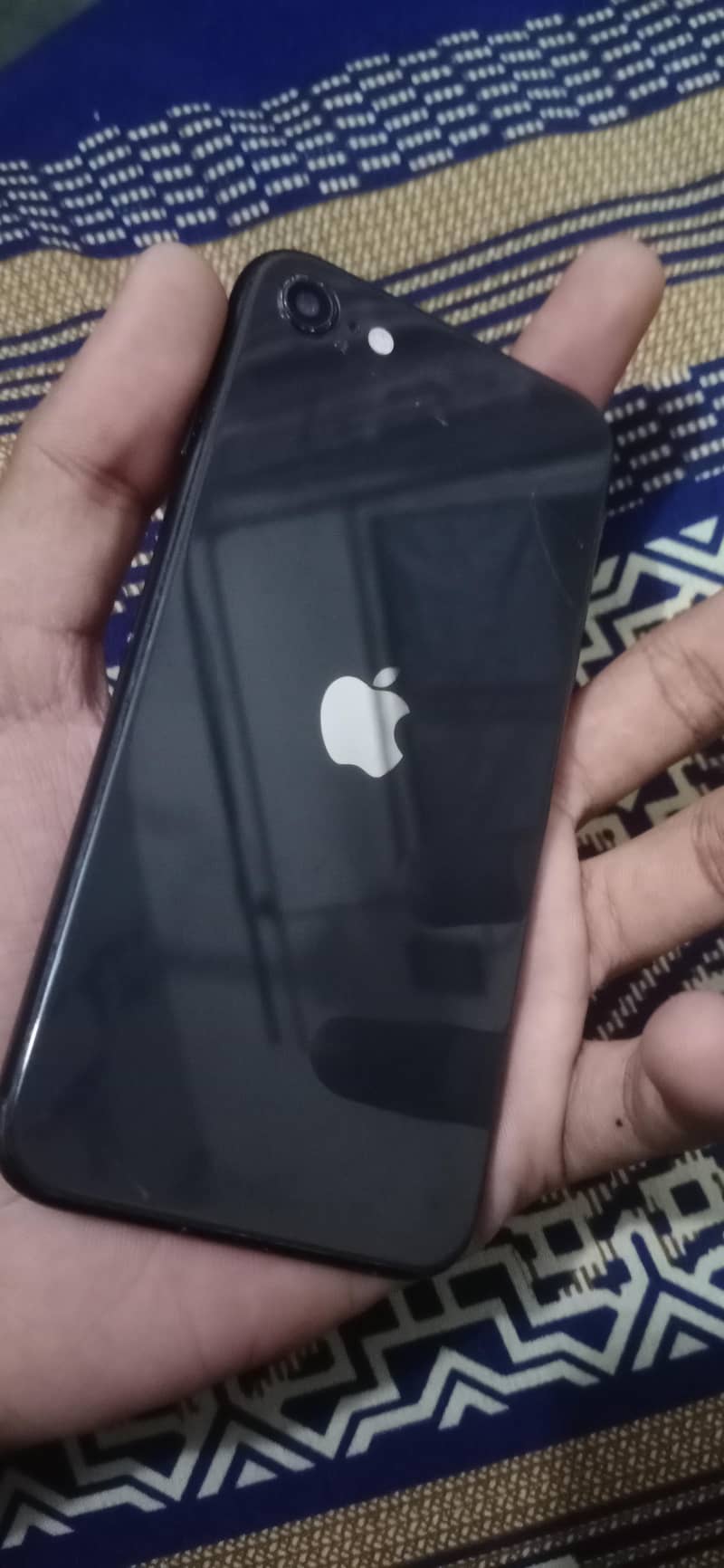 Apple iPhone SE 3