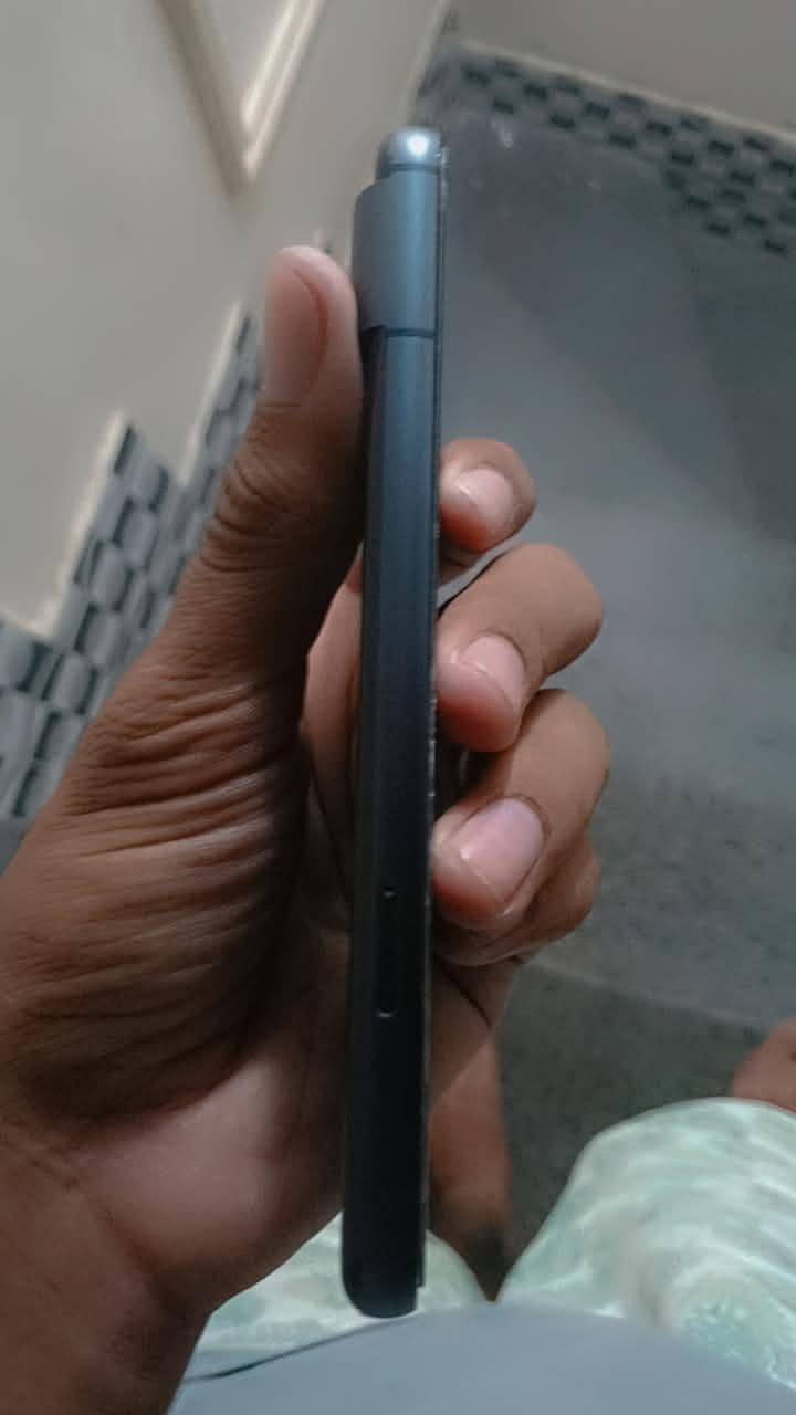 Google Pixel 8 1
