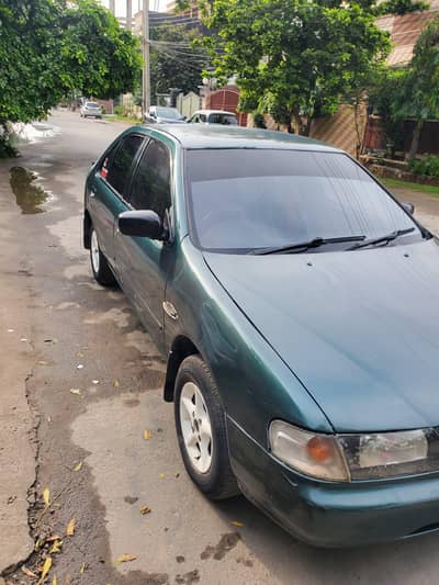 Nissan Sunny 1999