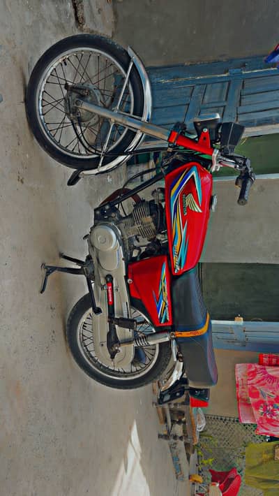 Honda 125 10/10 condition