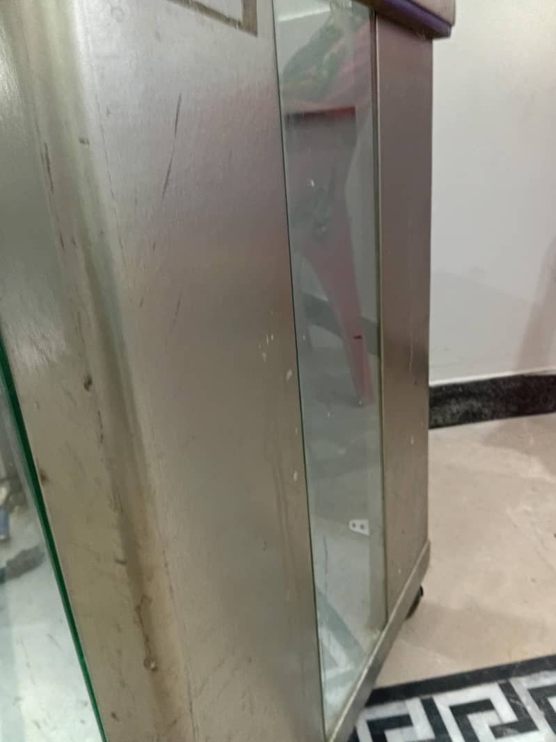 Computer trolley 3
