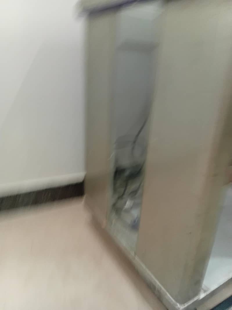 Computer trolley 5
