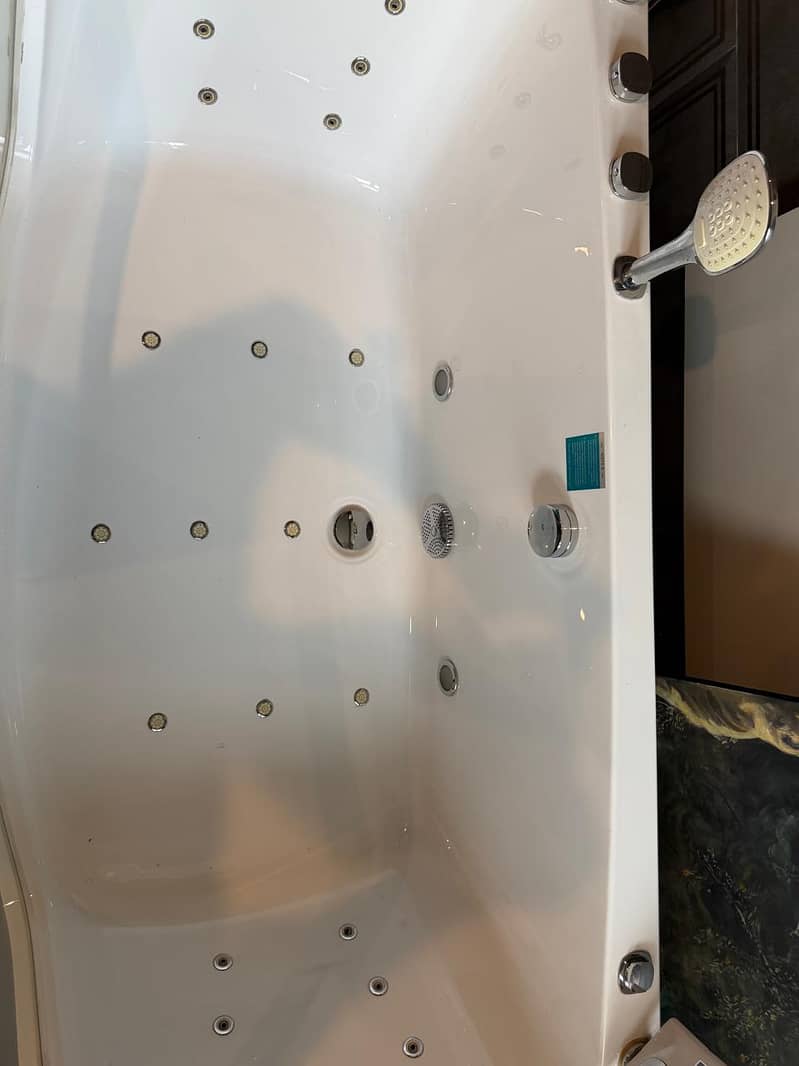 Bath tub 2