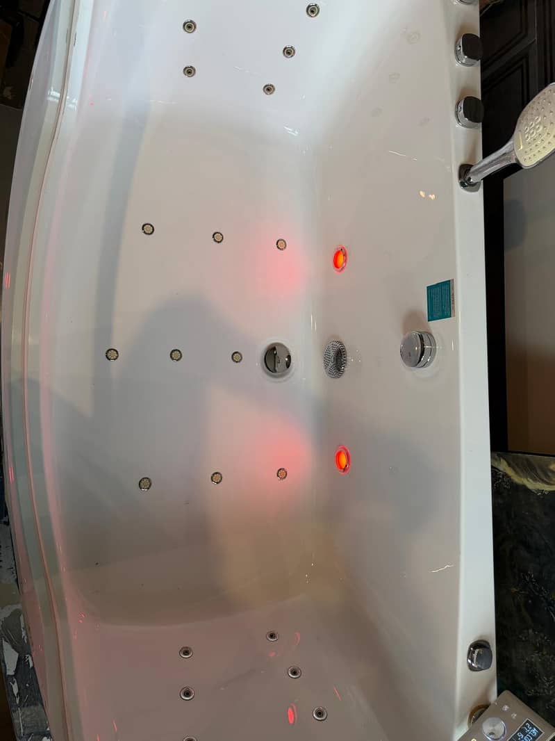 Bath tub 3