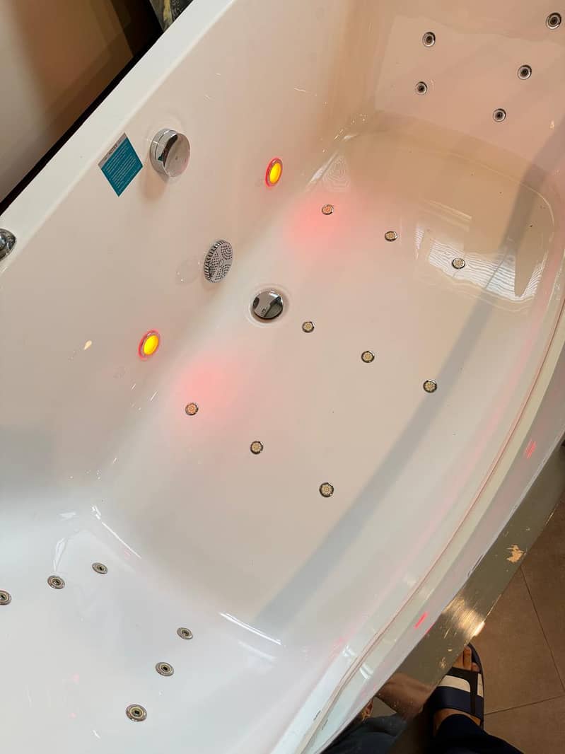 Bath tub 5
