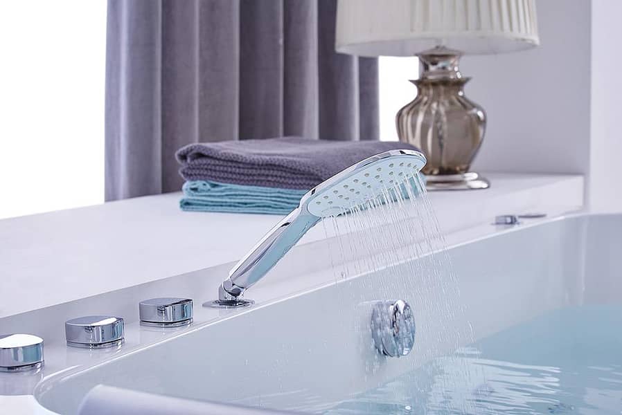 Bath tub 8