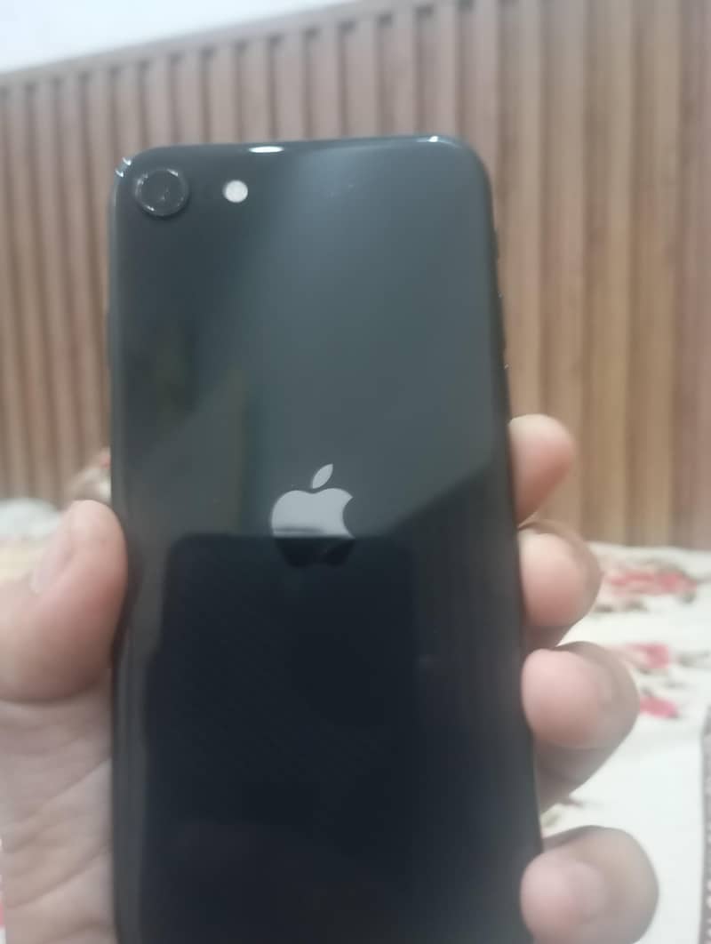 Apple iPhone SE 4