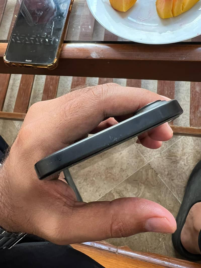 Apple iPhone 16 Plus 5