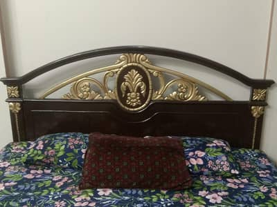 King bed urgently sall