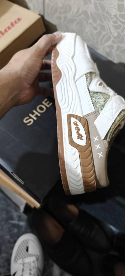 Off-White & Brown Dial-Lace Mule Sneakers – Size 41