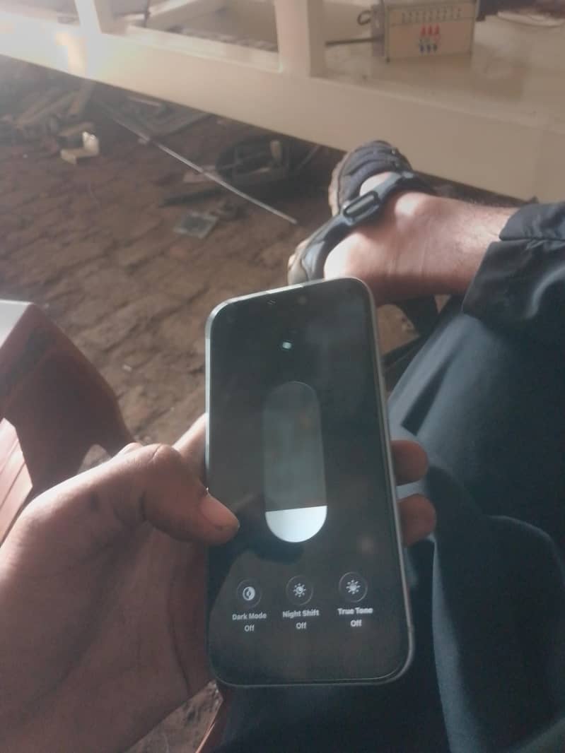 Apple iPhone 15 0