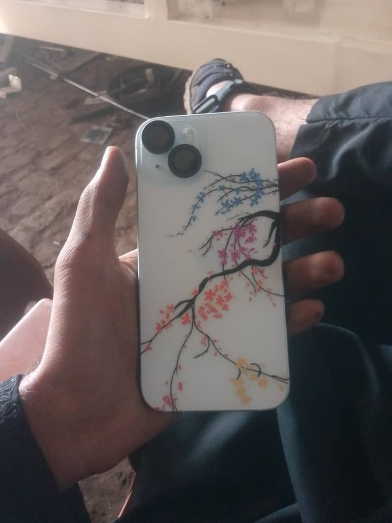 Apple iPhone 15 3
