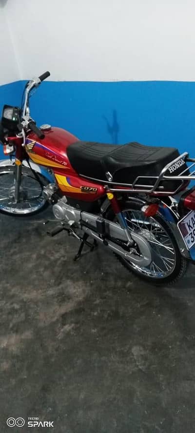 Honda CD 70 bike for saleCall WhatsApp 03246788647