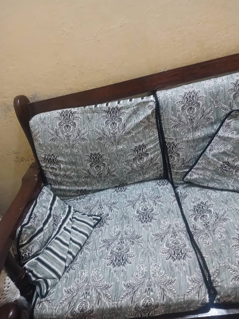 5 seater solid wood 3