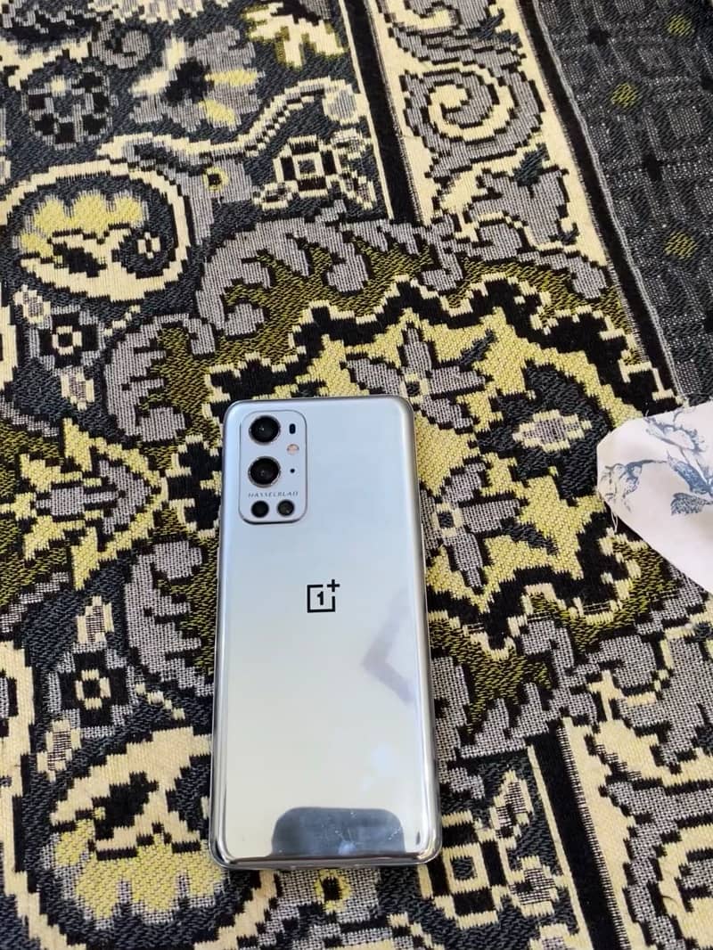 One Plus 9 Pro 0