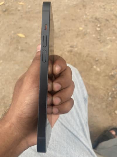 Apple iPhone 14