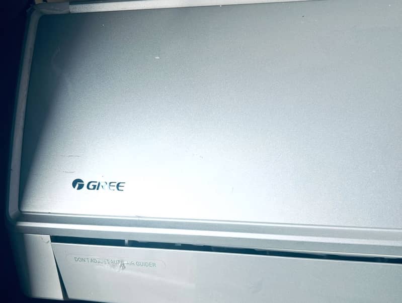 Split Ac in working condition 0