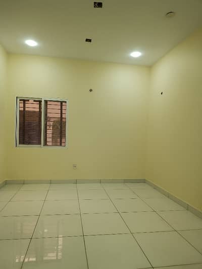 West Open 2 bed d. d Flat For Sale