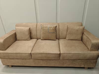Brand New 6 Seater  American velvet Sofa Set