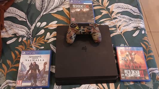 PS4 SLIM 1TB WITH BOX AND GAMES (Check Description)