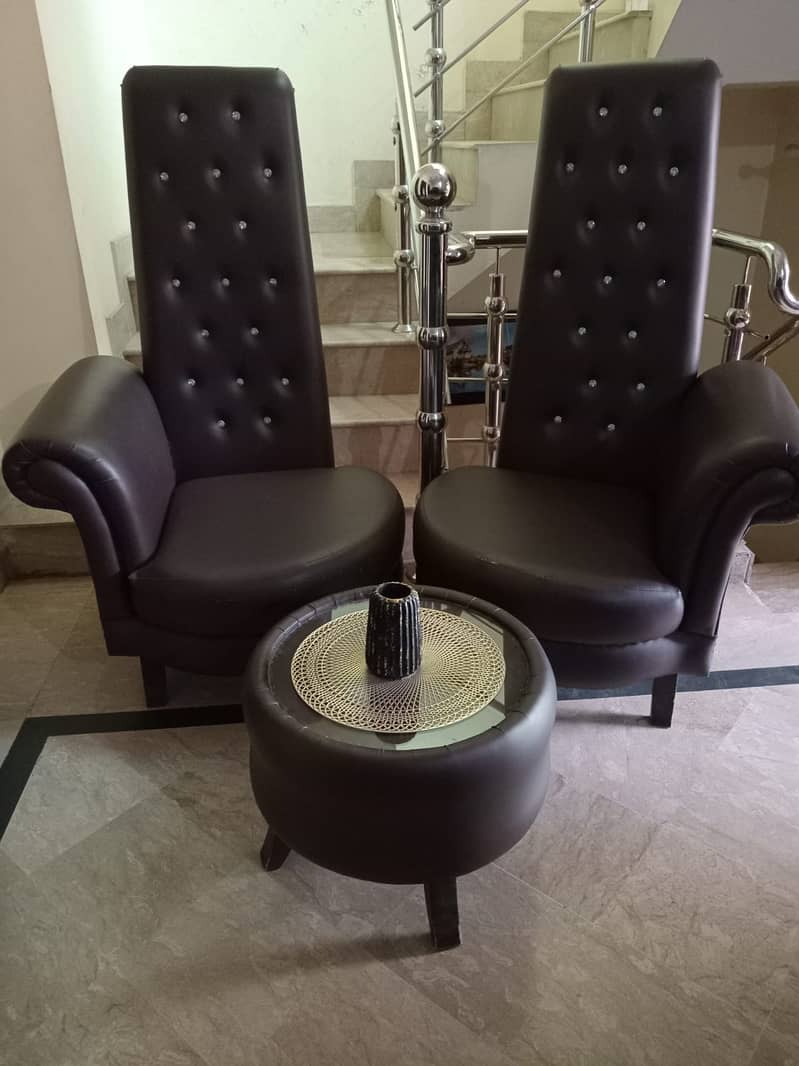 2 sitter sofa with round table 1