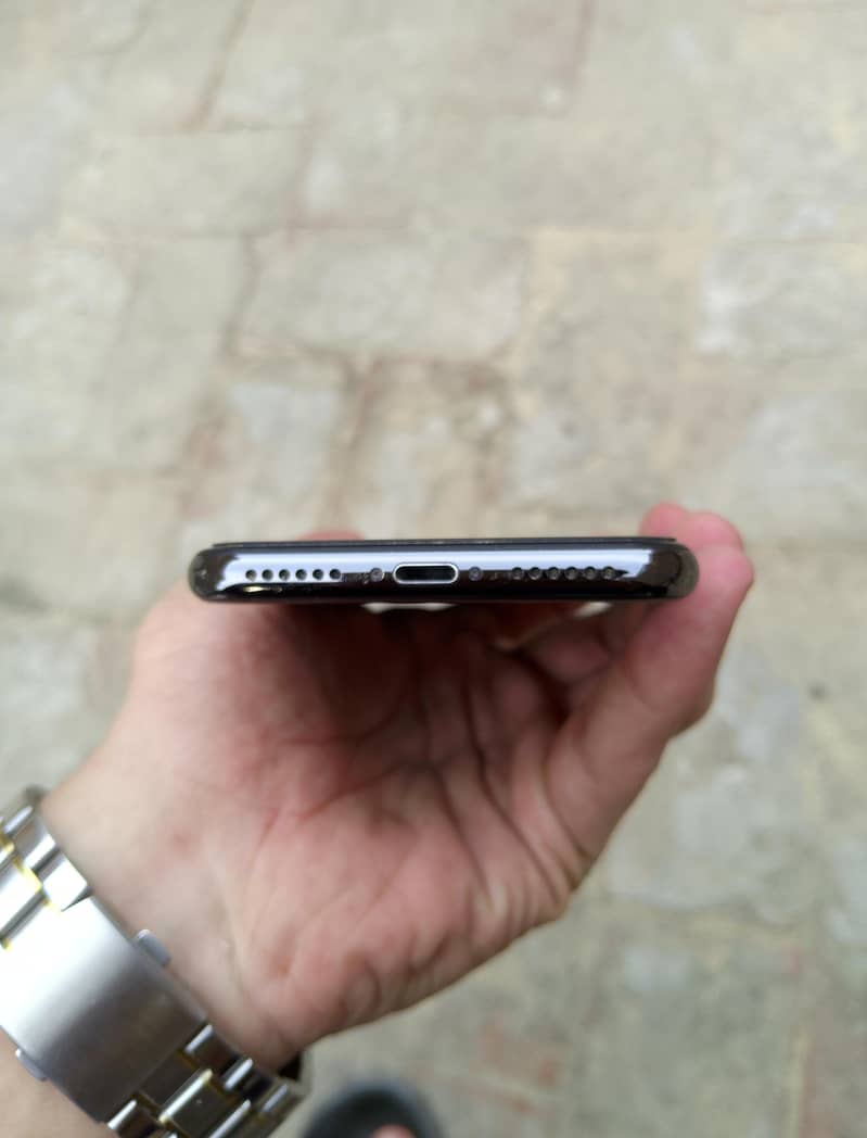 Apple iPhone X 1