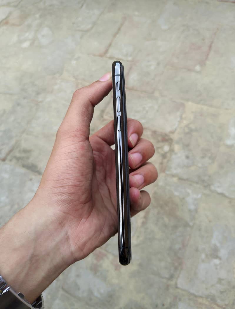 Apple iPhone X 9
