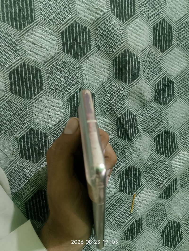 Google Pixel 7 Pro 4