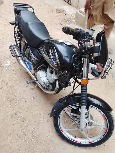 Suzuki GS 150 2020