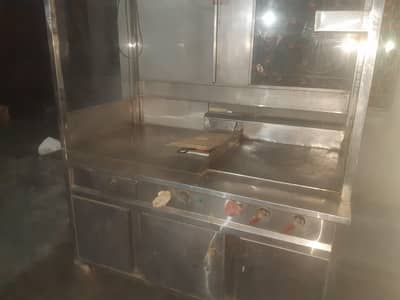 Burger shawarame counter