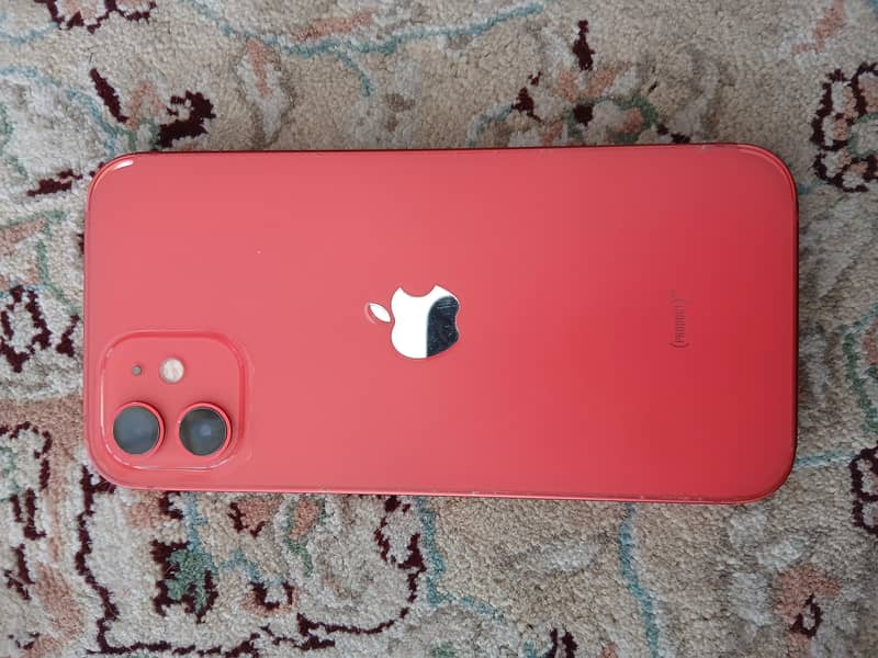 Apple iPhone 12 4