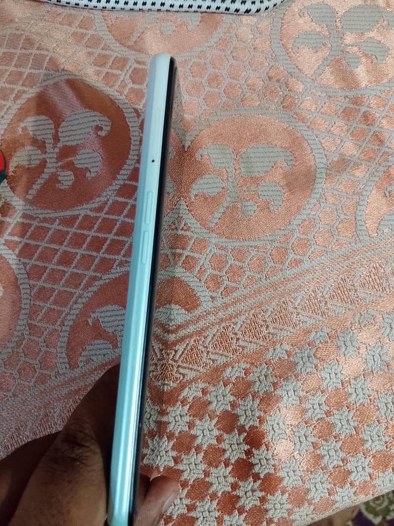 OPPO A52 3