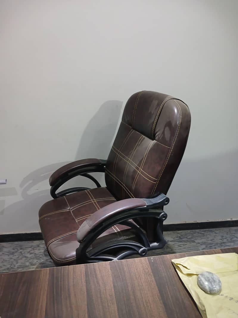 Office Table Small 1