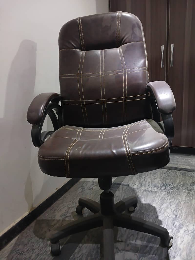 Office Table Small 5